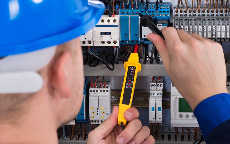 tarif horaire d'un électricien Vaux-le-Pénil